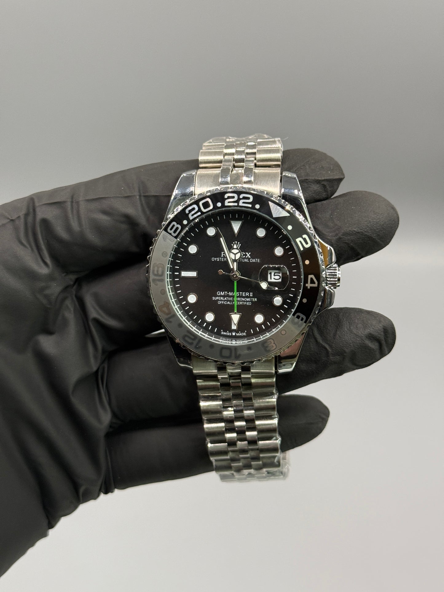 Rotating Dial GMT Date Just