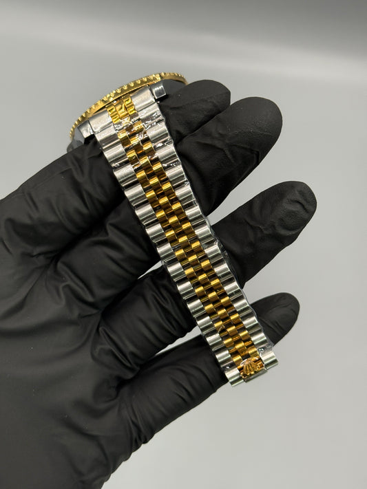 Rotating Dial GMT Date Just